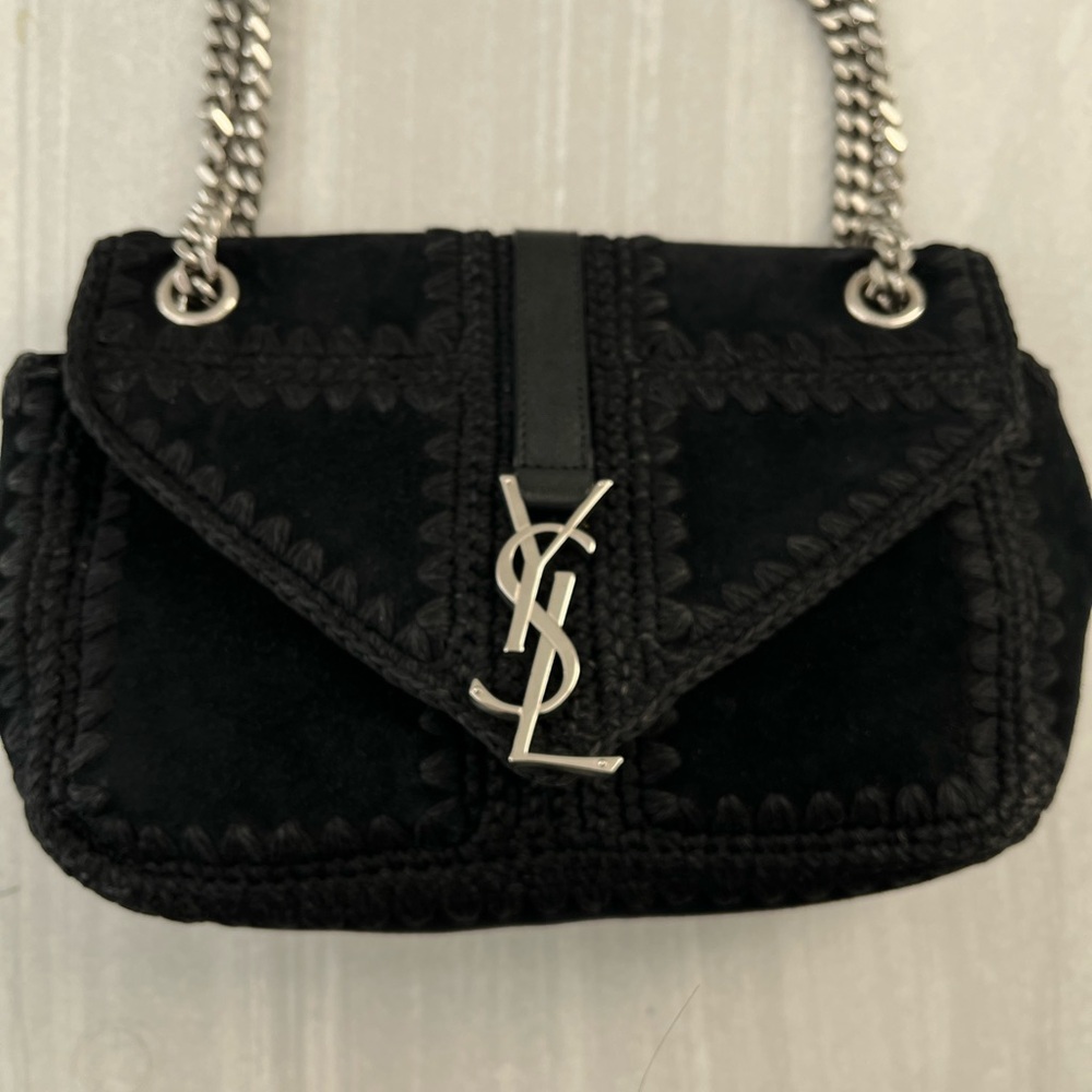 Yves Saint Laurent Black Quilted Shoulder Bag - Picture 4 of 11